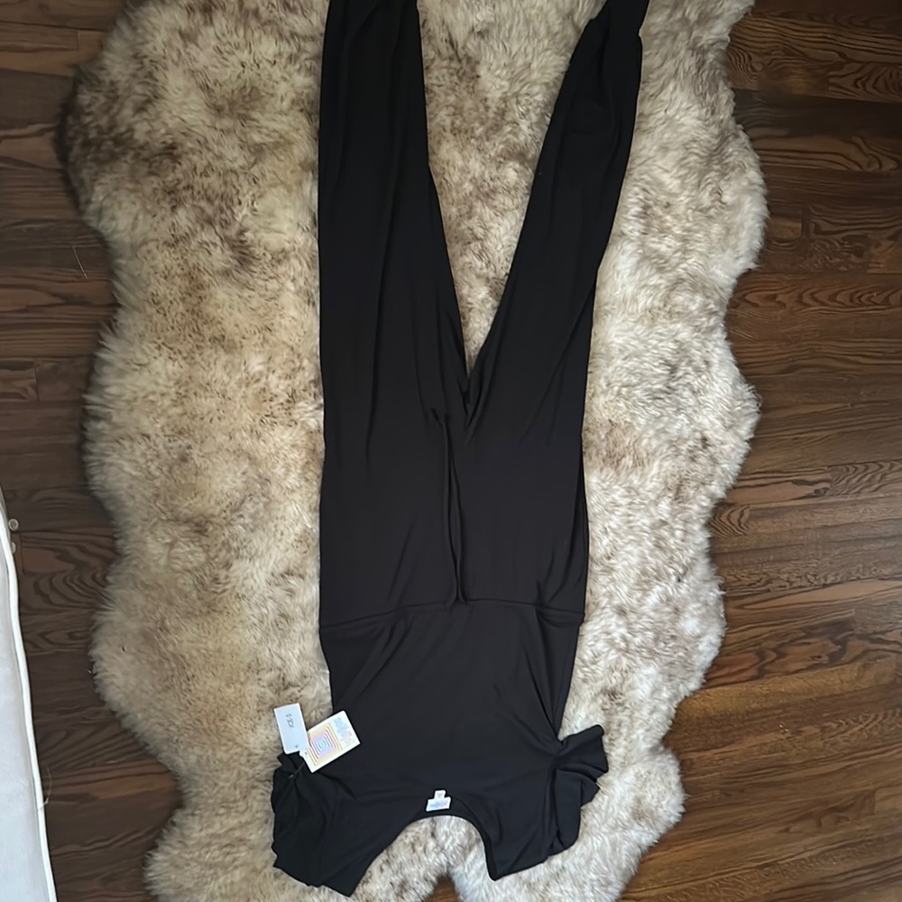 LuLaRoe Black Slim Fit Jumpsuit with Deep V-Neck sz small. NWT